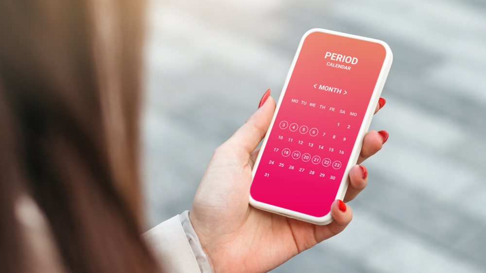 Womna using period app