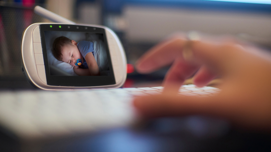Choosing the Right Baby Monitor: Top Features to Consider