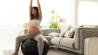 Birthing Ball Benefits: How It Can Support You During Labour - A Guide for Indian Mums