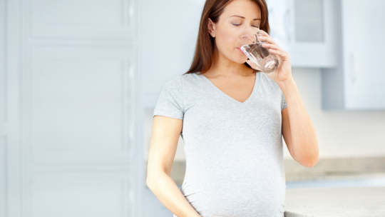Why Pregnant Women Need More Water in Winter Than They Think