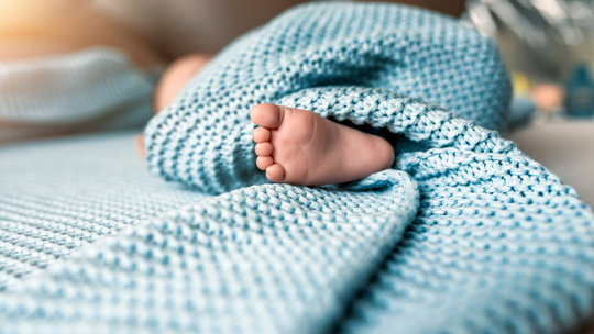 Flat Feet in Babies: When to Relax and When to Worry
