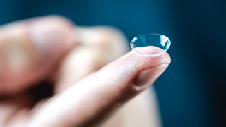 Struggling With Contact Lenses During Pregnancy? Here’s Why It Happens and How To Fix It