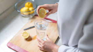 Is Lemon Good For Pregnancy? Benefits and Risks Explained