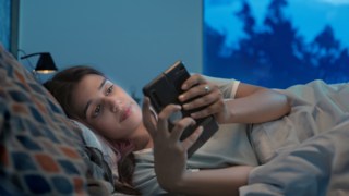 Balancing Screen Time and Sleep During Pregnancy