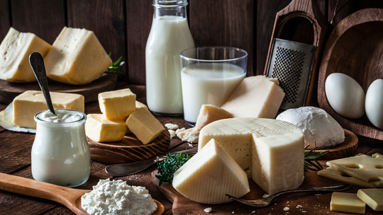 Gluten, Dairy, and PCOS: Myths Broken and Evidence Explained