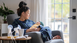 How To Combine Breastfeeding And Pumping: Evidence-Based Guide For New Moms