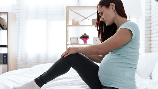 Why You Might Feel “Crawling” Sensations on Your Legs While Pregnant