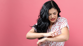 What Causes Random Goosebumps During Pregnancy Even When You’re Not Cold