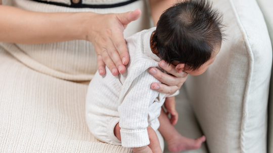 How to Stop Hiccups in Newborns Safely