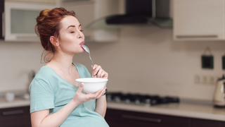 Managing Pregnancy Cravings in a Healthy Way
