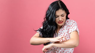 8 Remedies To Relieve Itching in Palms and Soles During Pregnancy