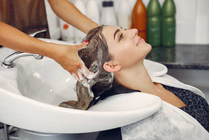 pregnant woman hair dye inside image