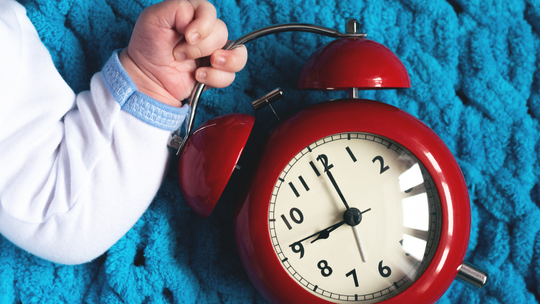 Should I Feed My Baby on Demand or on a Schedule?