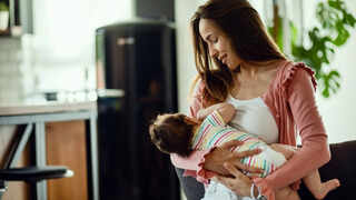 Can New Mums Donate Blood While Breastfeeding? What to Know This World Blood Donor Day