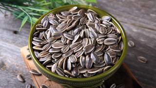 Should I Take Sunflower Seeds During Pregnancy?