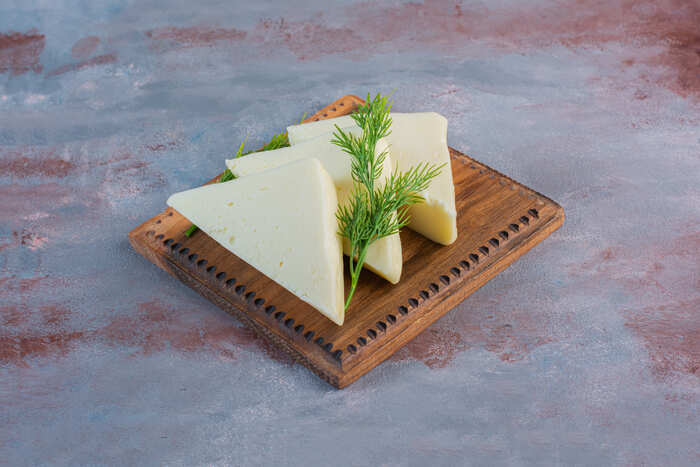 Can pregnant women eat cheese?