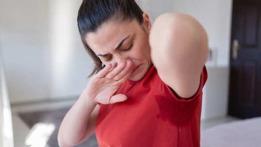 Pregnancy Body Odour: 10 Safe Home Remedies That May Help