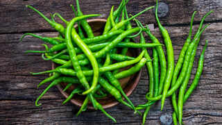 Do Green Chillies in Breastfeeding Mothers' Diets Cause Colic in Babies?