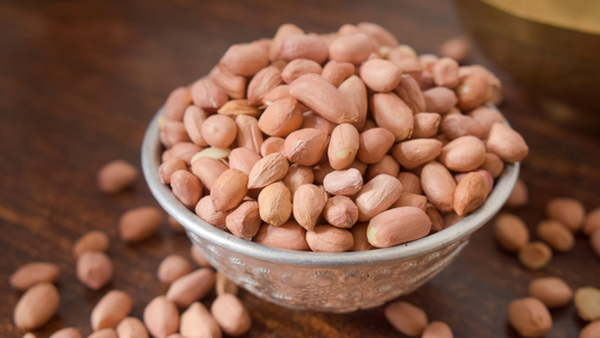 Can You Eat Peanuts During Pregnancy? Benefits and Risks