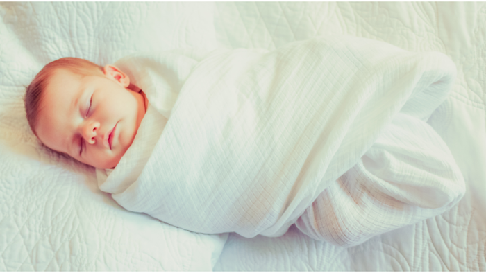 how to swaddle a newborn2