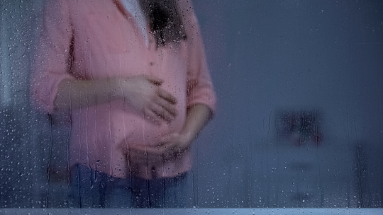 Monsoon Health Risks During Pregnancy: Typhoid, Jaundice, and Safety Tips