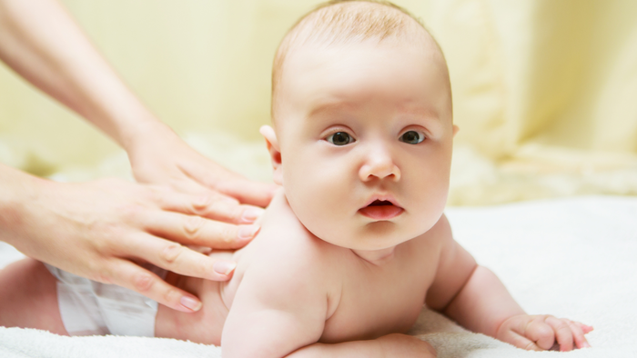 sacral dimple in babies2