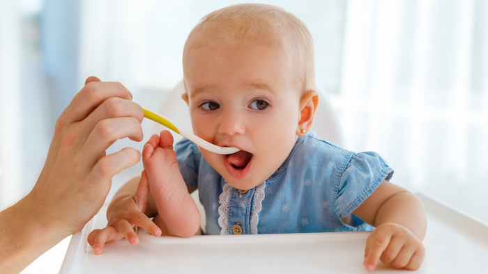 toddler eating