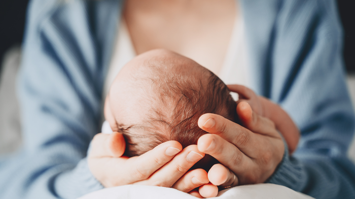 newborn uneven skull2