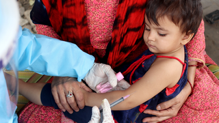 Universal Immunisation Programme vs IAP Vaccination Schedule: What Parents in India Should Know