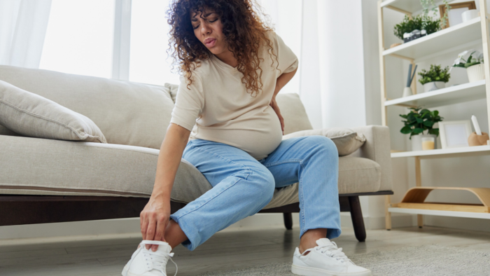 how to tie shoelaces in late pregnancy2