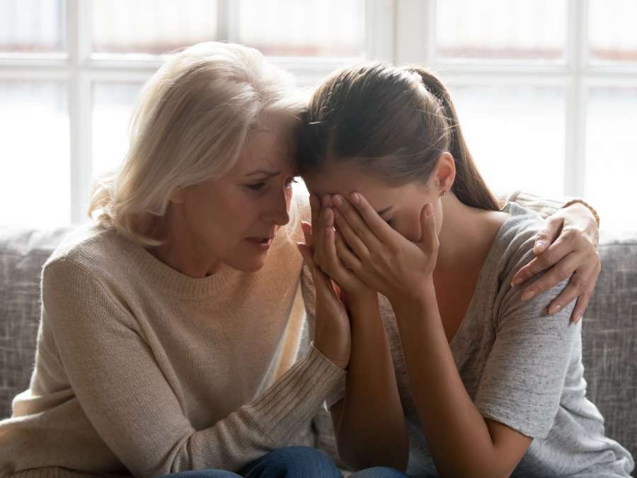 MOM CONSOLING DAUGHTER- Previous Miscarriage