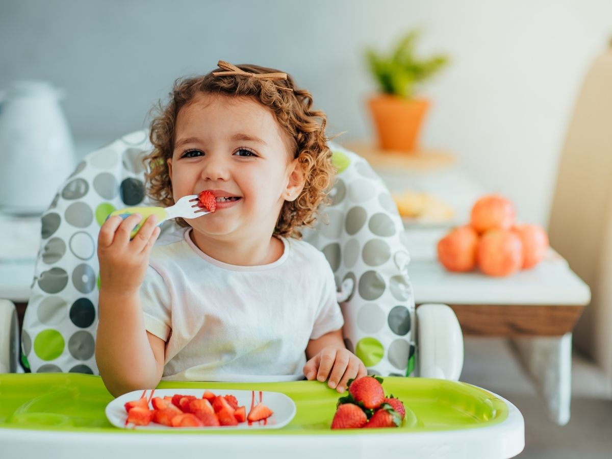 Introduction of Solids- Independent Eating in Toddlers